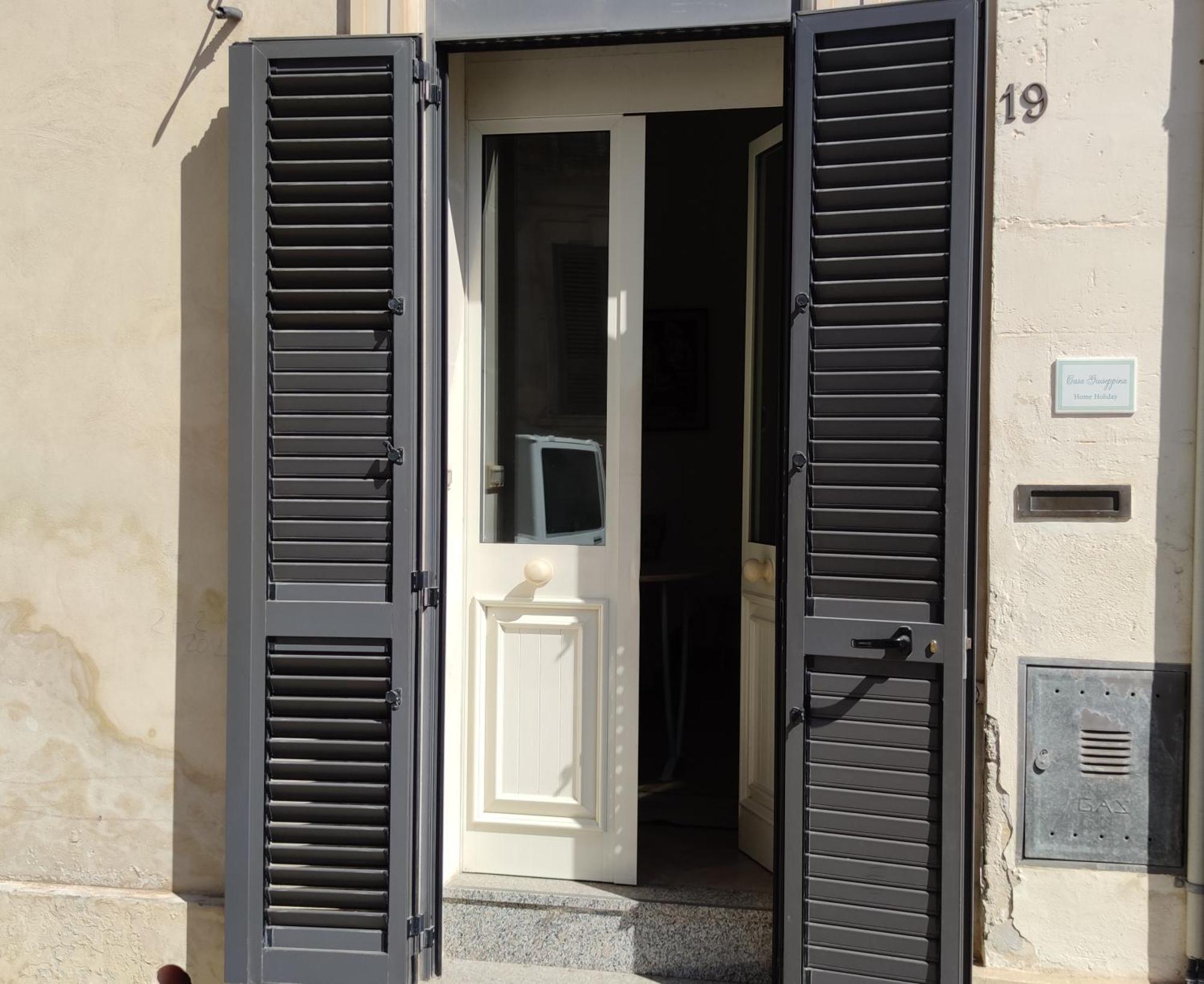 Casa Giuseppina Lecceヴィラ エクステリア 写真